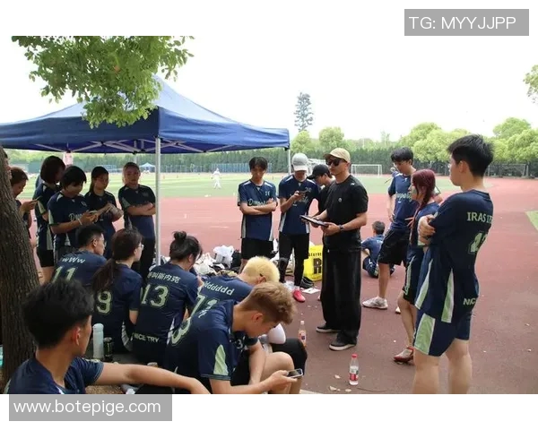 杭州飞盘队在世界滑板锦标赛中以96分稳居积分榜首位