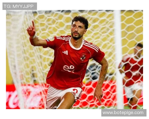 足球明星称王的背后故事与传奇人生揭秘 足球明星称王的背后故事与传奇人生揭秘