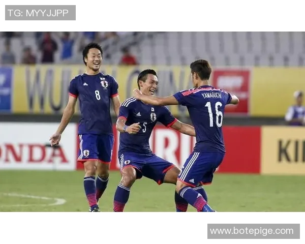 南京足球队荣登足球状态排行榜第四名展现强劲实力与潜力 南京足球队荣登足球状态排行榜第四名展现强劲实力与潜力